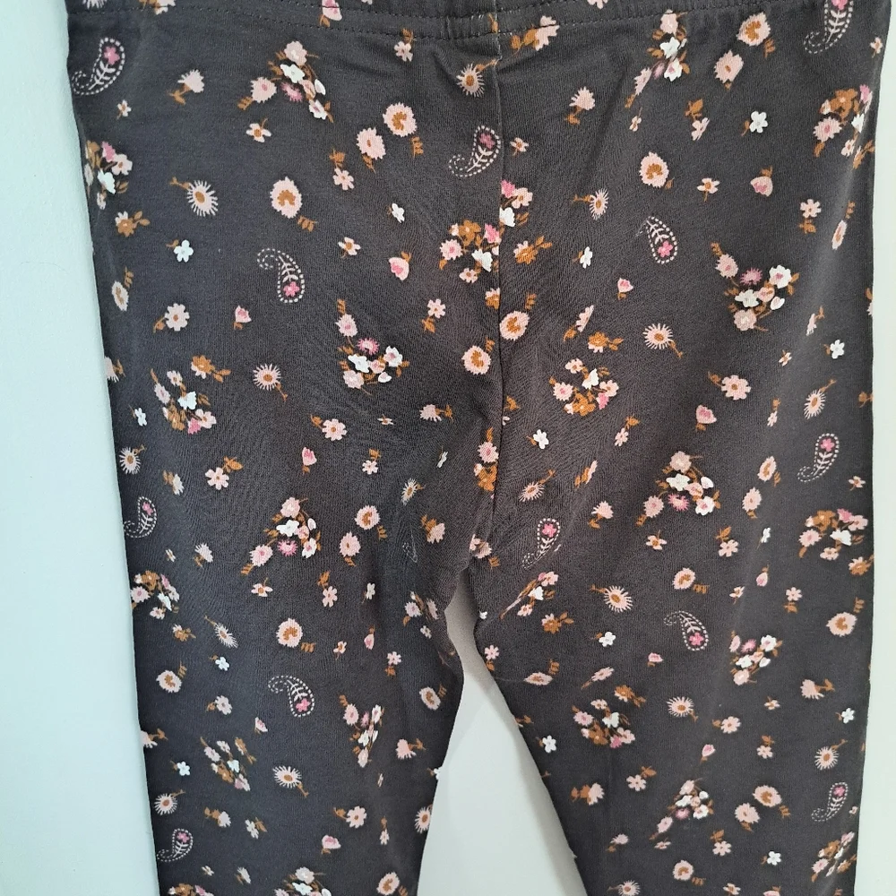 OshKosh Brown Floral Size 7.
